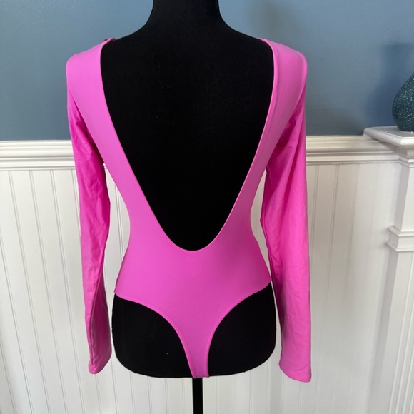NWT Skims Fits Everybody Low Back Bodysuit ~ Neon Orchid ~ Medium ~ SOLD OUT 💗 - Picture 6 of 6